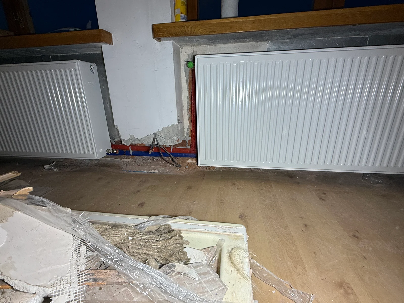 Instalacja centralnego ogrzewania — realizacja MGAZ Instalacja centralnego ogrzewania z grzejnikami i rozdzielaczem